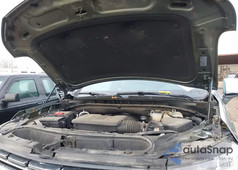 2023 Chevrolet Suburban 4Wd Premier z USA, uszkodzony, nr VIN 1GNSKFKD7PR362443